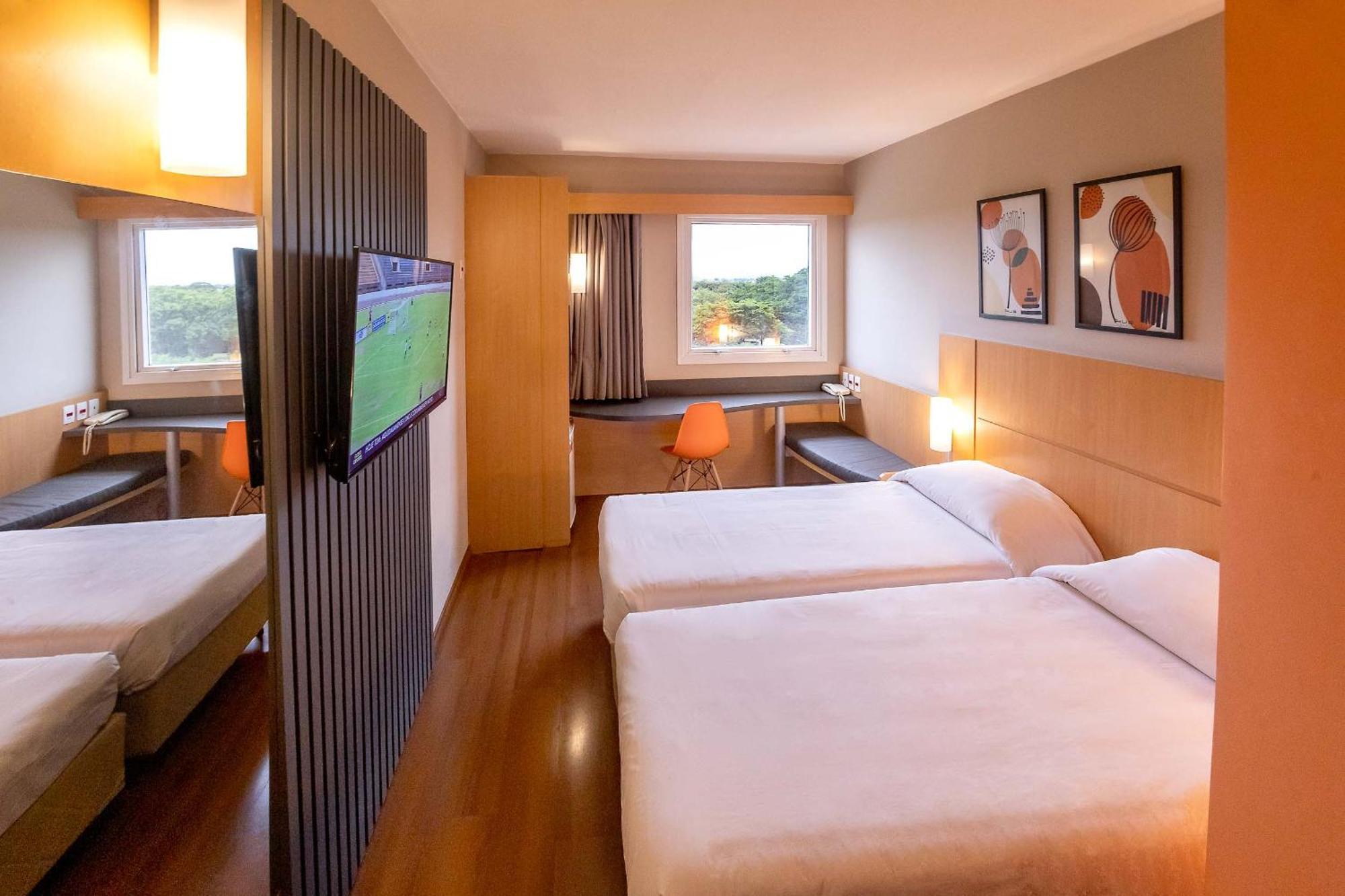 Hus Hotel Дорадус Экстерьер фото